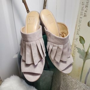 Kaari Blue Ava 9M Back Pleated Heels